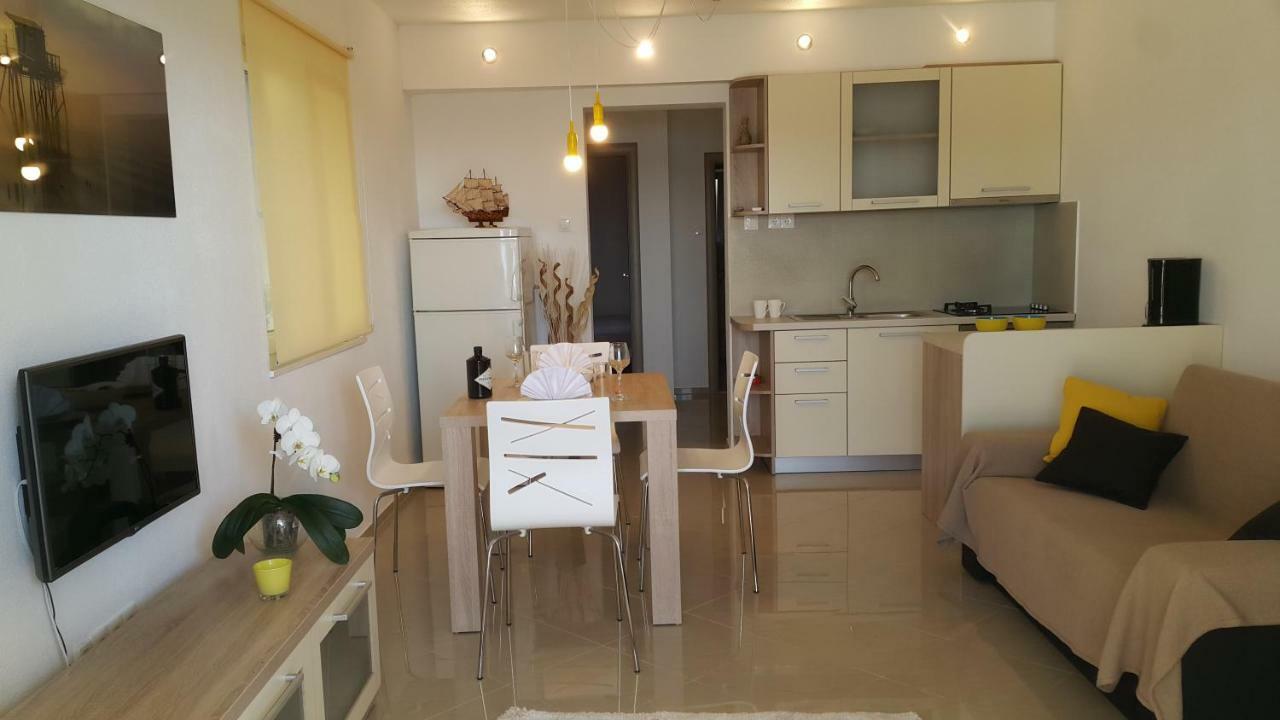 Apartments Anaivana Трогир Екстериор снимка